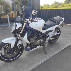 Suzuki Gladius  Tr&eacute;gueux
