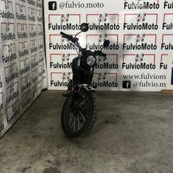 Brixton BX 125  Arles