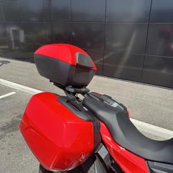 BMW F 900 XR  Rochefort-du-Gard