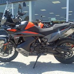 KTM Adventure  Chen&ocirc;ve