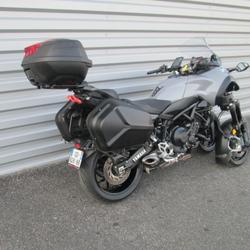 Yamaha Niken  Auch