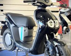 Yamaha Neo's Saint-Genis-Pouilly
