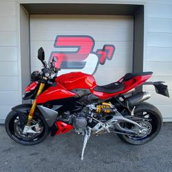 Ducati Streetfighter  Vert-Saint-Denis
