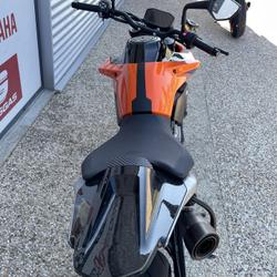 KTM Duke  Varennes-l&egrave;s-M&acirc;con