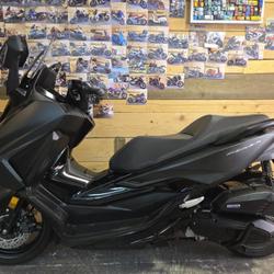 Honda Forza occasion - Marseille 6e Arrondissement - photo 3/5