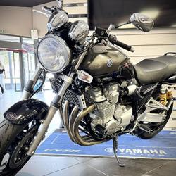 Yamaha XJR 1300  Saint-Genis-Pouilly