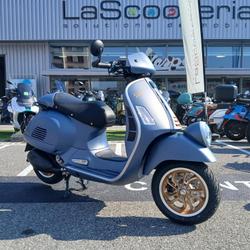 Vespa GT  Saint-Martin-d'H&egrave;res