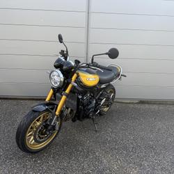 Kawasaki ZR  Saint-Martin-d'H&egrave;res
