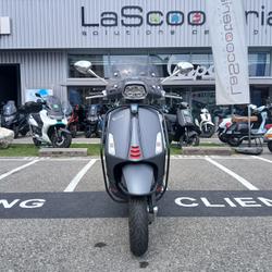 Vespa Sprint  Saint-Martin-d'H&egrave;res