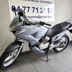 Honda Varadero 125  Mably