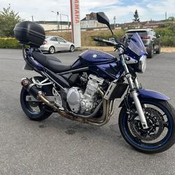 Suzuki GSF  Ch&acirc;teau-Thierry