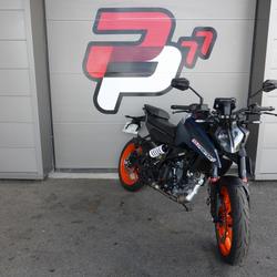 KTM Duke  Vert-Saint-Denis
