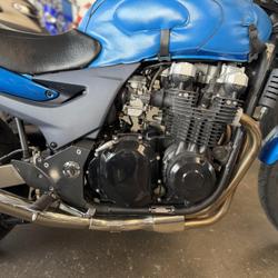 Kawasaki ZR  Saint-Germain-Laprade