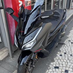 Honda Forza  Athis-Mons