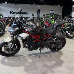 Kawasaki Z  N&icirc;mes