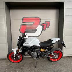 Ducati Monster  Vert-Saint-Denis