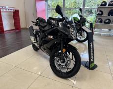 Kawasaki A1 Saint-Maximin
