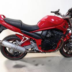 Suzuki GSF  Pressigny-les-Pins