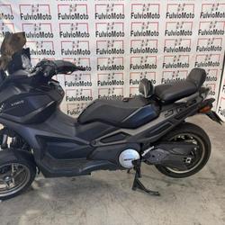 Kymco autres  Arles