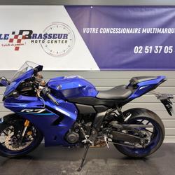 Yamaha YZF R7  La Roche-sur-Yon
