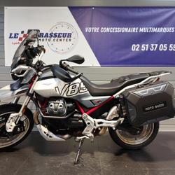 Guzzi V85 TT  La Roche-sur-Yon