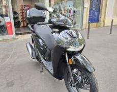 Honda SH Paris 11e Arrondissement