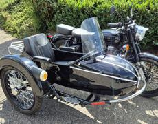 Royal-Enfield Classic Dommartin-lès-Toul