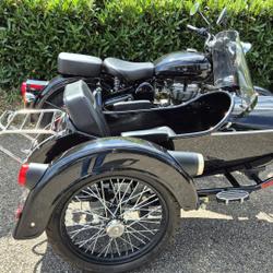 Royal-Enfield Classic  Dommartin-l&egrave;s-Toul