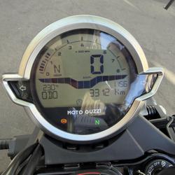 Guzzi V9  Paris 11e Arrondissement
