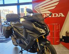 Honda Forza Étupes