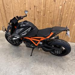 KTM Super Duke  Valence
