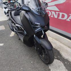 Yamaha X MAX  N&icirc;mes