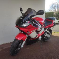 Yamaha YZF R6  Angoul&ecirc;me