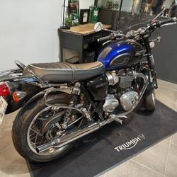 Triumph Bonneville  Montlh&eacute;ry