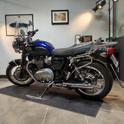 Triumph Bonneville  Montlh&eacute;ry