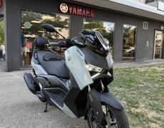 Yamaha X MAX