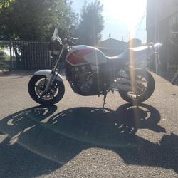 Honda CB  Saintes