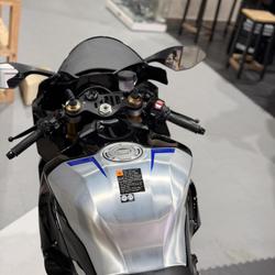 Yamaha YZF R1  Grasse
