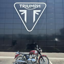 Triumph Bonneville  Rochefort-du-Gard