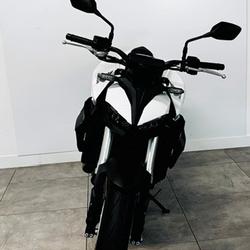 Honda Hornet  Villefranche-sur-Sa&ocirc;ne
