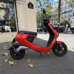 Niu M1  Paris 11e Arrondissement