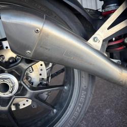 Triumph 1050 Speed Triple  Bourg-l&egrave;s-Valence