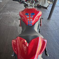 Triumph 1050 Speed Triple  Bourg-l&egrave;s-Valence