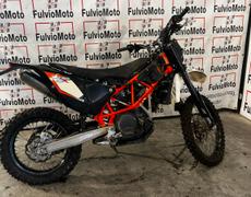 KTM autres Arles