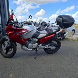 Honda Varadero 125  Tr&eacute;gueux