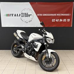 Triumph Street  Rez&eacute;