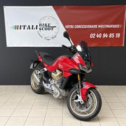 Guzzi V10  Rez&eacute;