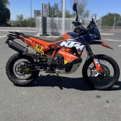 KTM Adventure  Montlu&ccedil;on