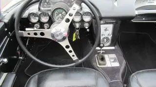 Chevrolet Corvette  - photo 1