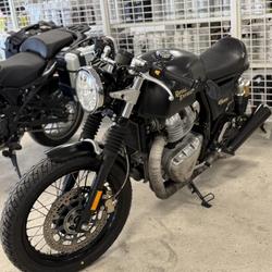 Royal-Enfield Continental GT  Aulnois-sous-Laon